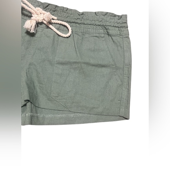 Roxy Oceanside Olive Shorts Size Medium - Picture 3 of 7